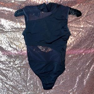 GENTLY USED - BALERA - BLACK DANCE LEOTARD - SIZE: MEDIUM CHILD